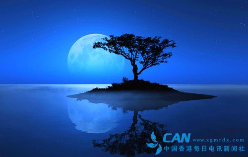 九江夜空的皎洁长江月