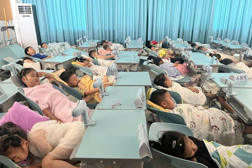 中小学生午休课桌椅“国标”出台