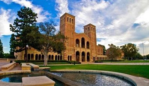 美大学新生能力“大跳