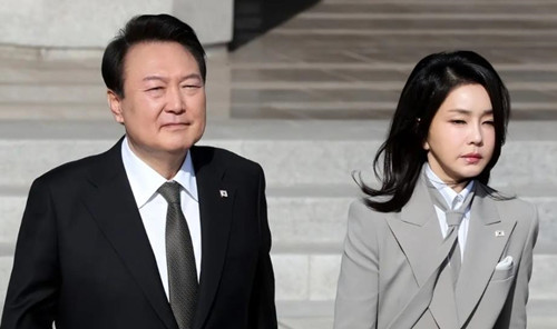 尹锡悦、金建希，法庭再相见