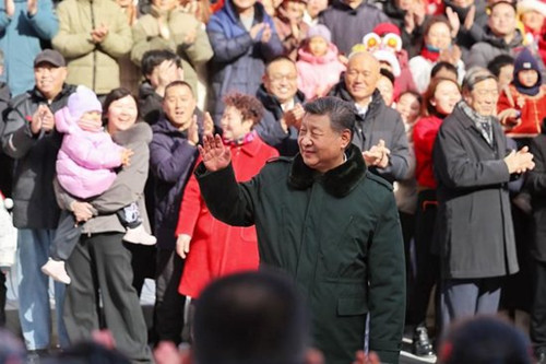 为民造福，坚持当“老百姓的官”