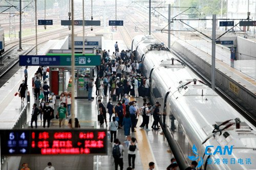 中秋小长假 郑州铁路计划加开列车17.5对