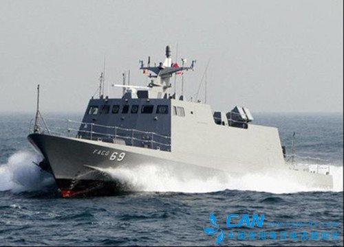 伊朗扣押2艘美军舰艇和10名士兵