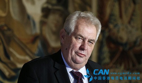 捷克总统在公开辩论中称可以用冲锋枪除掉捷克总理