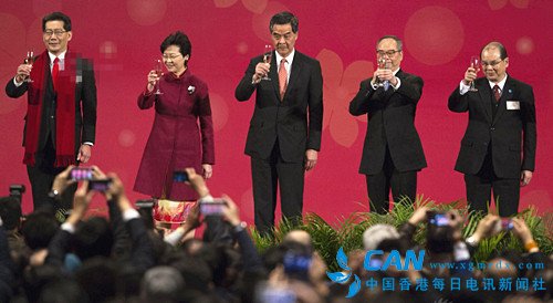 梁振英出席香港特区政府举行的新春酒会