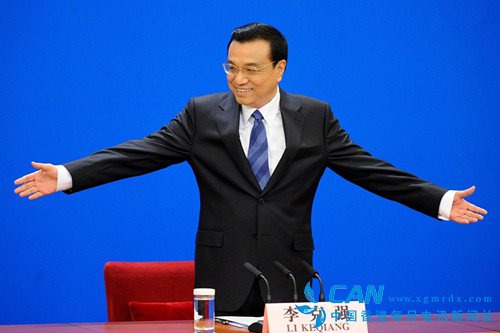 李克强总理应对全球经济下滑策略