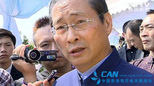 “白狼”赴民进党党部抗议 要蔡英文坚守九二共识