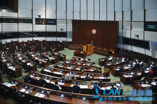 梁振英任内最后一份施政报告：发展经济 改善民生
