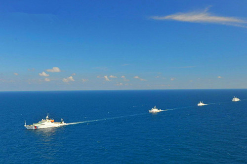 中国4艘海警船编队巡航钓鱼岛
