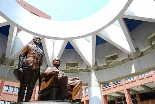 台中山大学或拆孙中山铜像