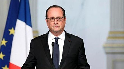 美国总统“唱衰”巴黎 法国总统予以“回击”