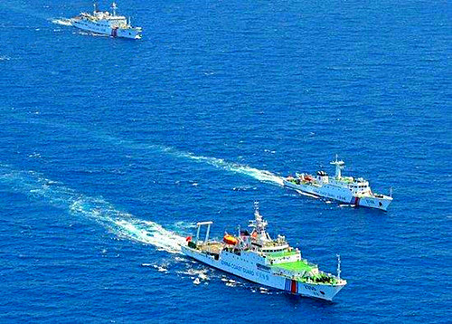 中国海警舰船编队3月1日在钓鱼岛领海巡航