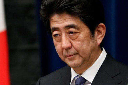 日本民众对安倍的支持率出现走弱迹象