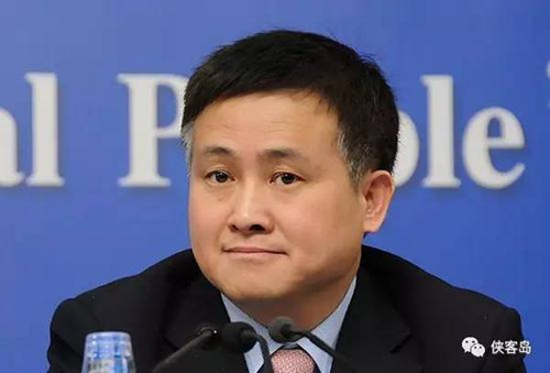 央行副行长：某些海外投资是“在直接投资的包装下转移资产”