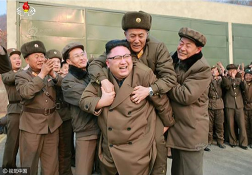 朝鲜：金正恩背功臣庆功 抨击美是半岛恶化根源