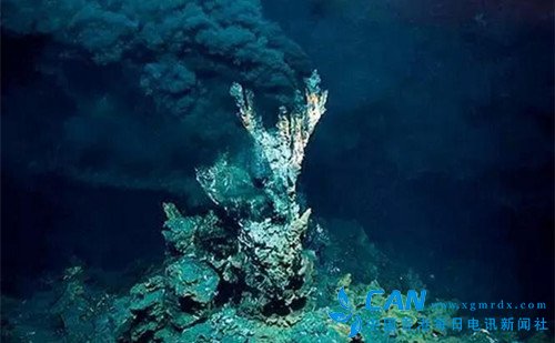 中国“海龙11000”万米级潜水器首次海试完成