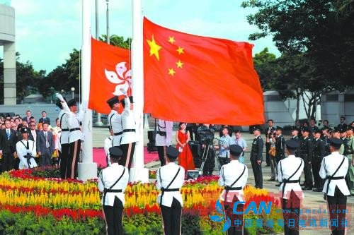 21年前的这个夜晚  举国无眠