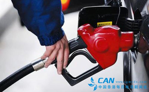 明日成品油价或上调 预计每吨涨200元