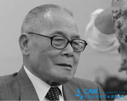 14日清晨，香港“政坛教父”钟士元爵士在家人的陪伴下安详离世