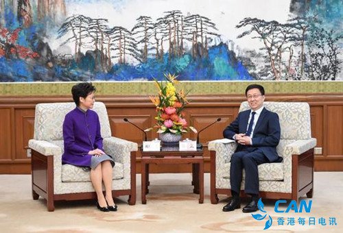 六个月内香港特首三次赴京