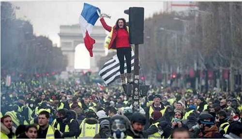 法国全国爆发大罢工