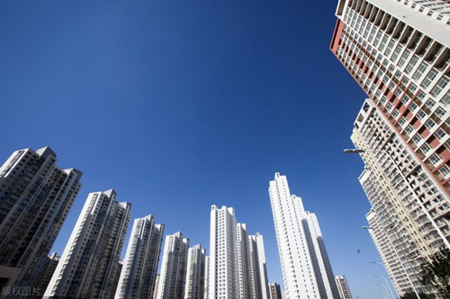 房地产市场的三个“横切面”