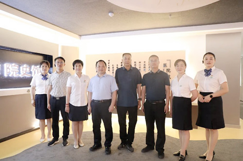 三门峡市中心医院便民服务“七件套”，群众就医“少跑腿”