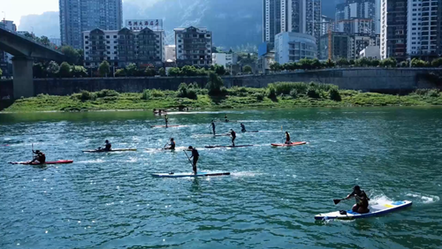 “清凉经济”持续激发
