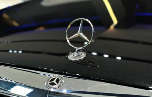 奔驰销量同比降12%