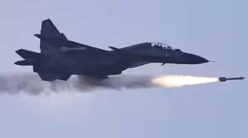 印度一架战斗机坠毁