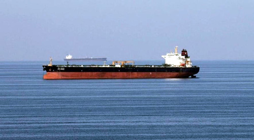 伊朗收取每桶原油1美元“过路费”