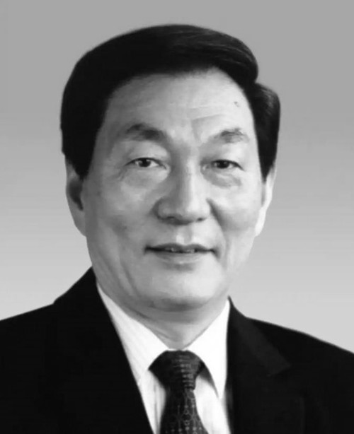 朱镕基同志永垂不朽！