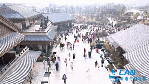 鄂旅投黄梅东山小镇问梅村春节火爆