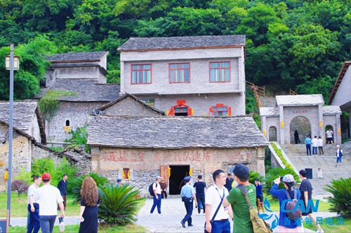 “旅游+多产业”助推安顺文旅绽放异彩
